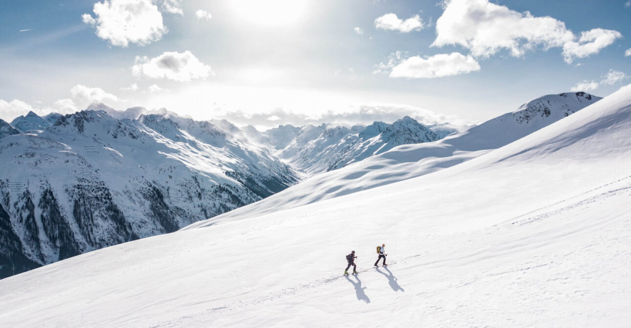 Everest Base Camp Trekking in Nepal & High-Altitude Alternatives in Northern Pakistan 4 Everest Base Camp Trekking in Nepal & High-Altitude Alternatives in Northern Pakistan