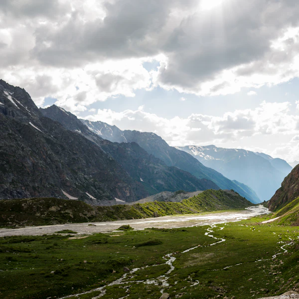 Compare Flights, Hotels & Tours Worldwide 9 Trekking